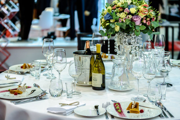 Ristoranti per Matrimoni: il raffinato servizio Banqueting di Villa Trebazia
